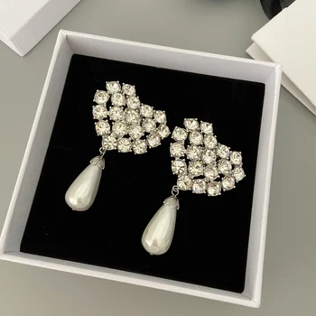 Европейский и американский модный легкий роскошный зажим для ушей с кристаллами love drop pearl