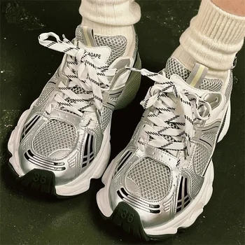 Женская спортивная обувь, новинка 2023 года, Сетчатая ткань на платформе, Дышащая Удобная повседневная женская обувь с круглым носком, прогулочная обувь на шнуровке