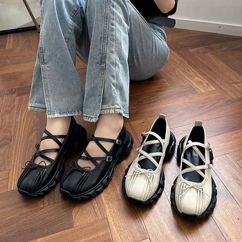Простые и нежные французские туфли Mary Jane на толстом каблуке, женская новинка 2023 года, летняя спортивная обувь с мелким запахом и круглым носком